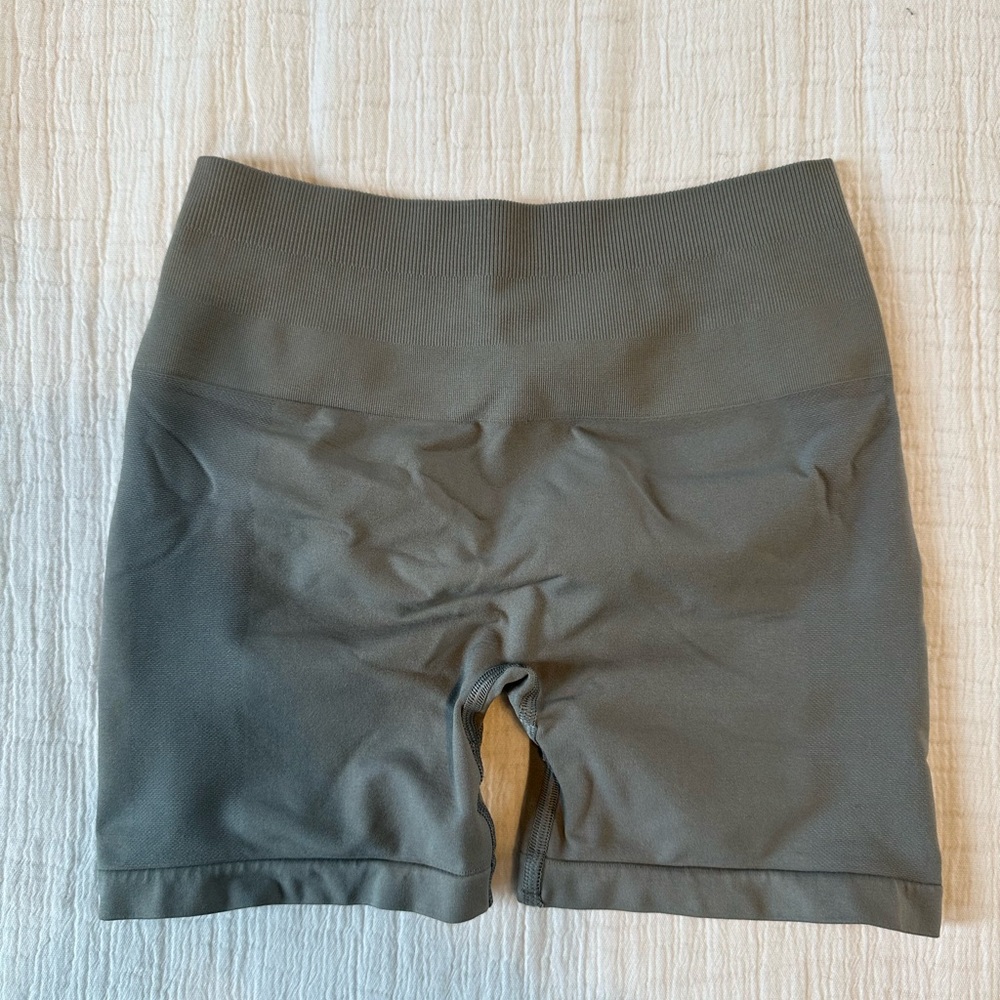 Alphalete Amplify Shorts